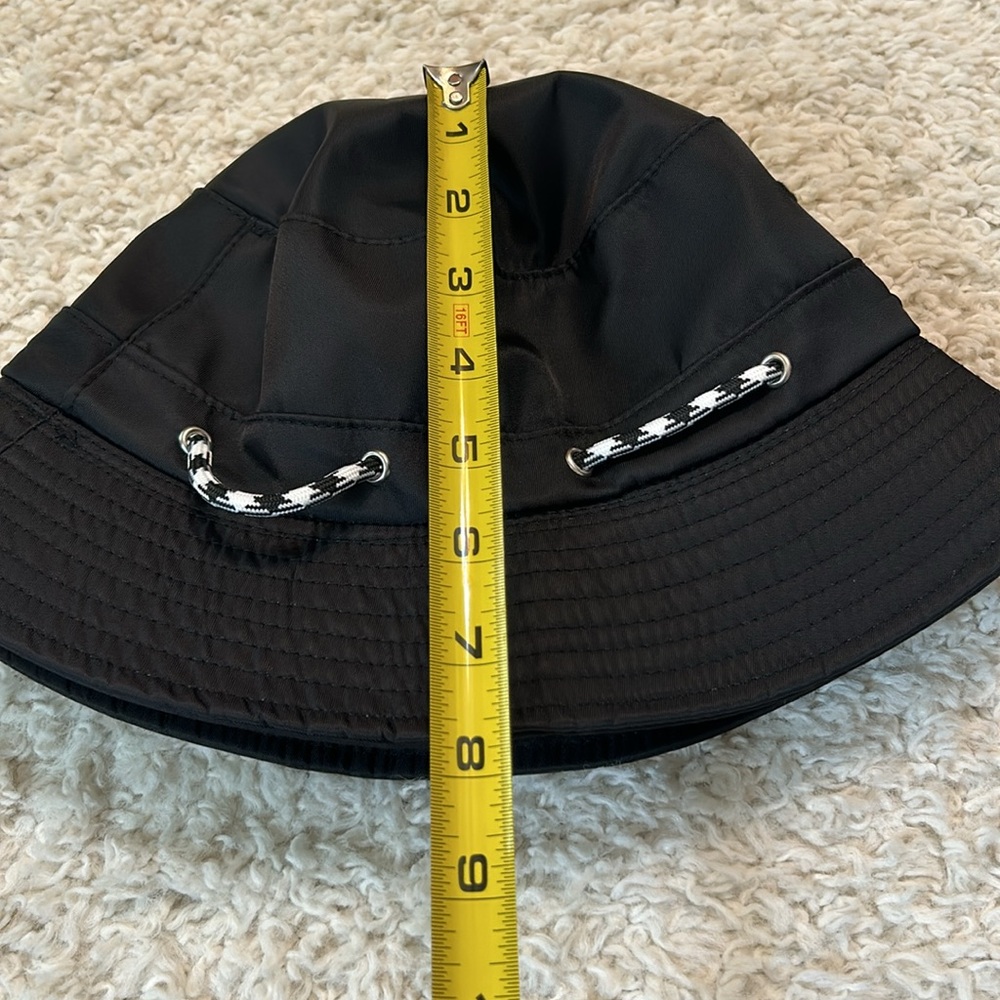NWT OS ANTHRO nylon bucket hat in black and white - Picture 6 of 8